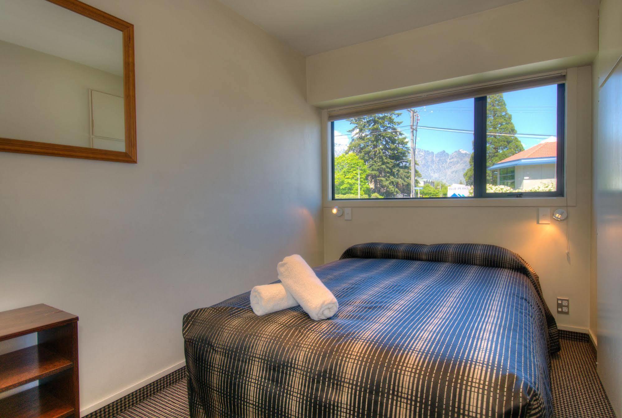 Four Seasons Motel Queenstown Buitenkant foto